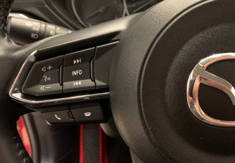 Подержанный автомобиль Mazda CX-5 2021 года (17 фото)