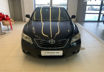 Подержанный автомобиль Toyota Camry Sedan 2006 года (2 фото)