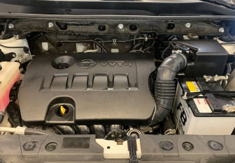 Подержанный автомобиль Toyota RAV4 2018 года (7 фото)