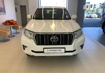 Подержанный автомобиль Toyota Land Cruiser Prado 2018 года (2 фото)