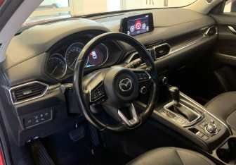 Подержанный автомобиль Mazda CX-5 2018 года (13 фото)