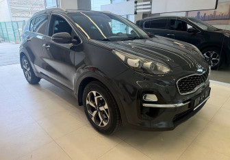 Подержанный автомобиль Kia Sportage 2018 года (3 фото)