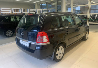 Подержанный автомобиль Opel Zafira Compactvan 2012 года (4 фото)