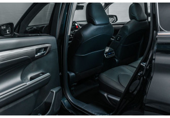 Новый Toyota Highlander 2025 (18 фото)