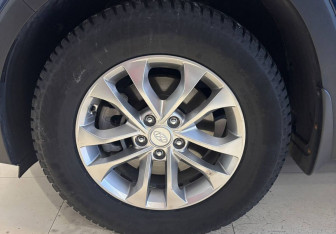 Подержанный автомобиль Hyundai Santa Fe 2018 года (16 фото)