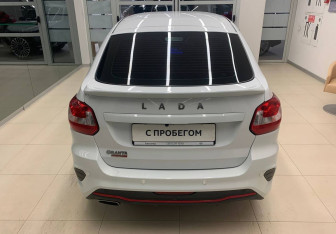 Подержанный автомобиль LADA (ВАЗ) Granta Sedan 2023 года (5 фото)