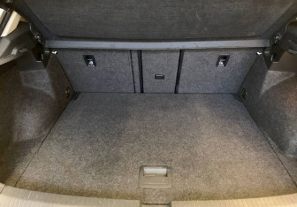 Подержанный автомобиль Volkswagen T-Roc 2020 года (8 фото)