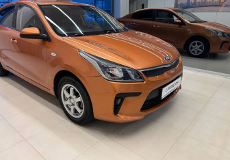 Подержанный автомобиль Kia Rio Sedan 2017 года (3 фото)