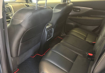 Подержанный автомобиль Nissan Murano Suv 2017 года (10 фото)