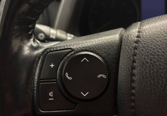 Подержанный автомобиль Toyota RAV4 2019 года (20 фото)