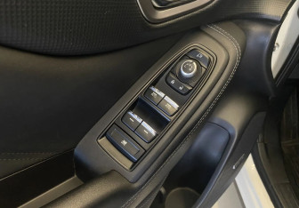 Подержанный автомобиль Subaru Forester Suv 2018 года (16 фото)