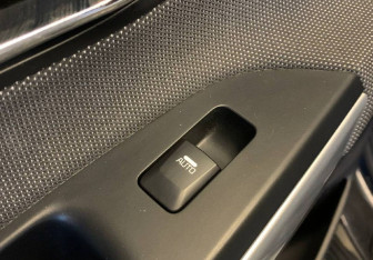 Подержанный автомобиль Kia Ceed Wagon 2014 года (18 фото)