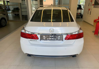 Подержанный автомобиль Honda Accord Sedan 2013 года (5 фото)