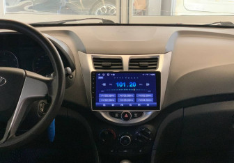 Подержанный автомобиль Hyundai Solaris Sedan 2013 года (12 фото)