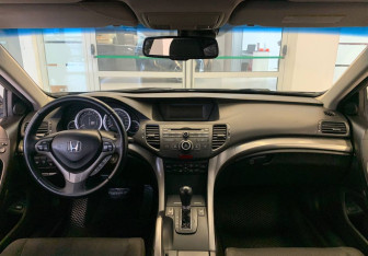 Подержанный автомобиль Honda Accord Sedan 2008 года (9 фото)