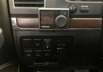 Подержанный автомобиль Toyota Land Cruiser Suv 2020 года (18 фото)
