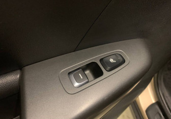 Подержанный автомобиль Kia Sportage 2017 года (17 фото)