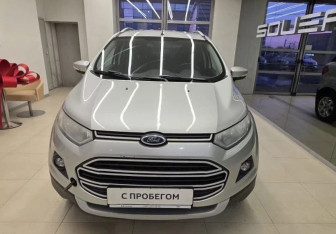 Подержанный автомобиль Ford EcoSport 2015 года (2 фото)