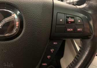 Подержанный автомобиль Mazda CX-7 2010 года (20 фото)