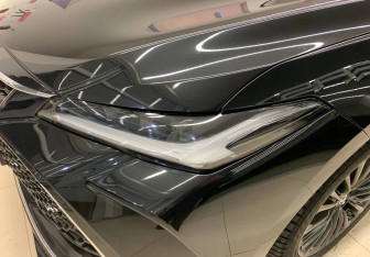 Подержанный автомобиль Toyota Avalon 2022 года (14 фото)