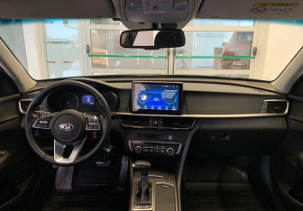 Подержанный автомобиль Kia Optima Sedan 2019 года (11 фото)