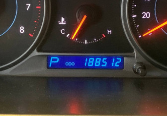 Подержанный автомобиль Chevrolet Epica 2011 года (10 фото)