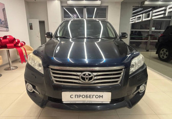 Подержанный автомобиль Toyota RAV4 2011 года (2 фото)
