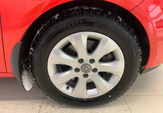 Подержанный автомобиль Opel Meriva 2011 года (15 фото)