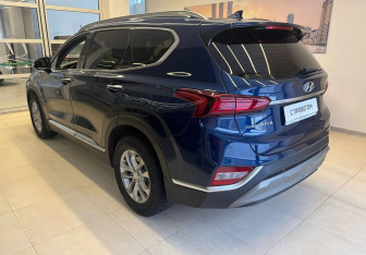 Подержанный автомобиль Hyundai Santa Fe 2018 года (6 фото)