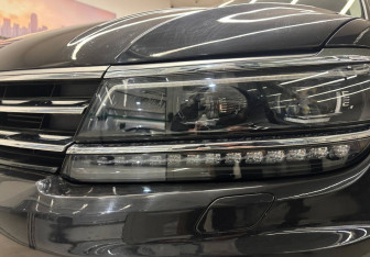 Подержанный автомобиль Volkswagen Tiguan 2017 года (15 фото)