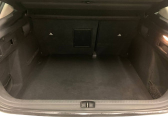 Подержанный автомобиль Citroen C4 Hatchback 2012 года (8 фото)