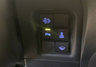 Подержанный автомобиль Toyota Land Cruiser Prado 2018 года (20 фото)