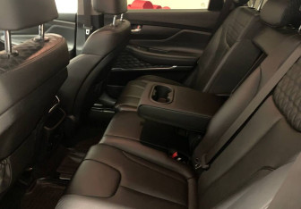 Подержанный автомобиль Hyundai Santa Fe 2018 года (10 фото)