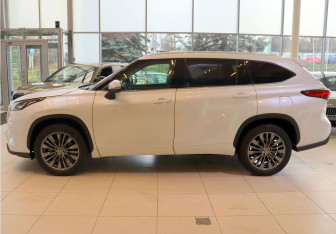 Новый Toyota Highlander 2026 (4 фото)