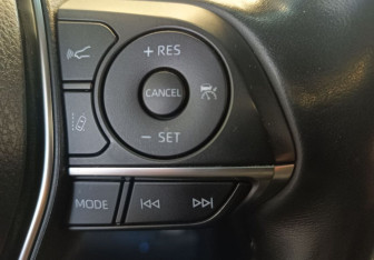 Подержанный автомобиль Toyota Camry Sedan 2019 года (21 фото)