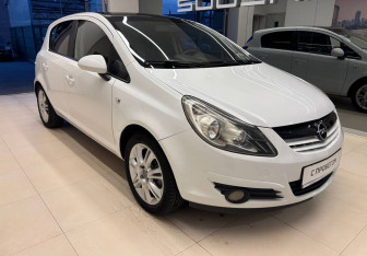 Подержанный автомобиль Opel Corsa 2010 года (3 фото)