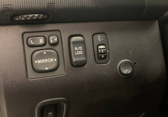 Подержанный автомобиль Mitsubishi L200 2014 года (19 фото)