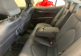 Подержанный автомобиль Toyota Camry Sedan 2020 года (9 фото)