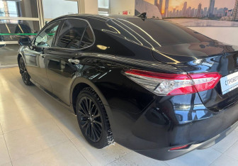 Подержанный автомобиль Toyota Camry Sedan 2019 года (6 фото)
