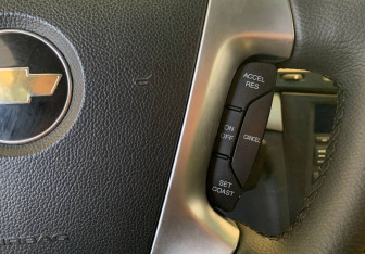 Подержанный автомобиль Chevrolet Epica 2011 года (17 фото)