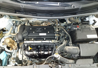 Подержанный автомобиль Hyundai Solaris Sedan 2016 года (7 фото)