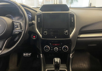 Подержанный автомобиль Subaru Forester Suv 2018 года (12 фото)