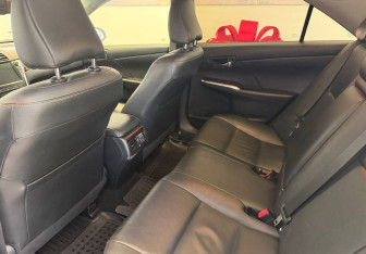 Подержанный автомобиль Toyota Camry Sedan 2018 года (9 фото)