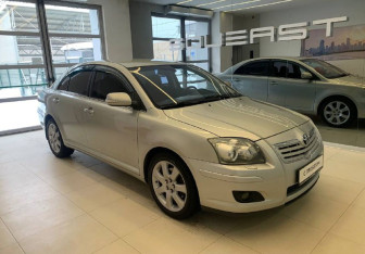 Подержанный автомобиль Toyota Avensis Sedan 2007 года (3 фото)