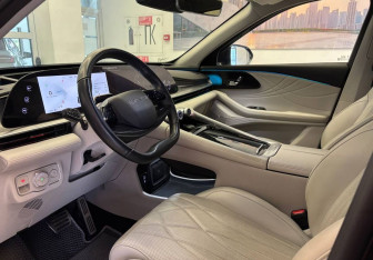 Подержанный автомобиль Exeed RX 2023 года (14 фото)