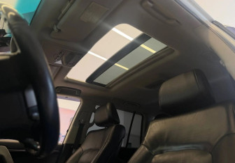 Подержанный автомобиль Toyota Land Cruiser Suv 2011 года (22 фото)