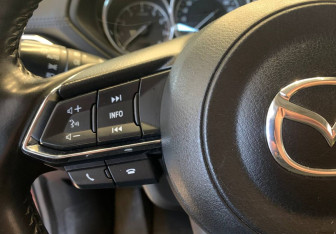 Подержанный автомобиль Mazda CX-5 2018 года (19 фото)