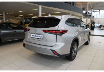 Новый Toyota Highlander 2026 (5 фото)