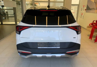 Подержанный автомобиль Kia Sportage 2024 года (5 фото)