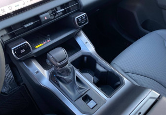 Новый Toyota RAV4 2025 (27 фото)